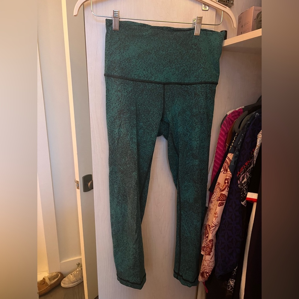 Lululemon cropped leggings